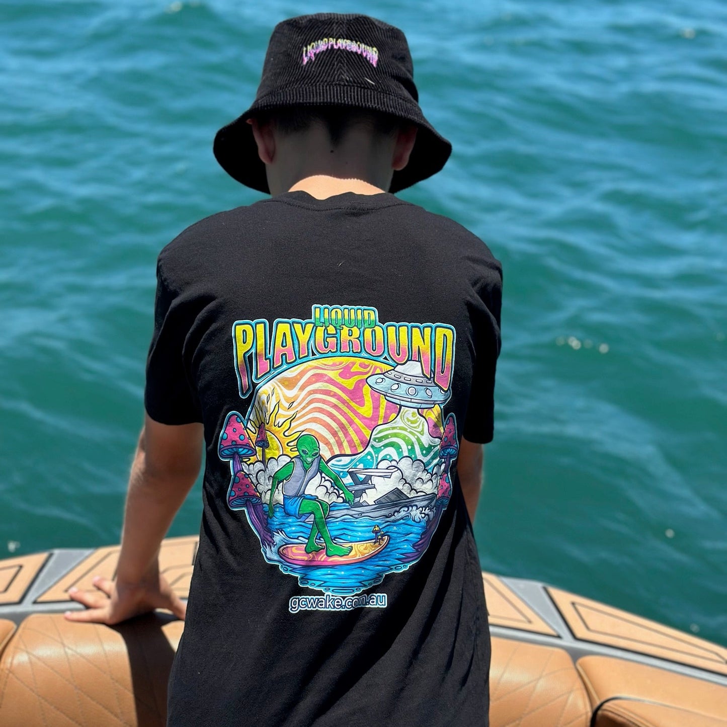 Liquid Playground Surfing Alien Tee – Water Lifestyle T-Shirt